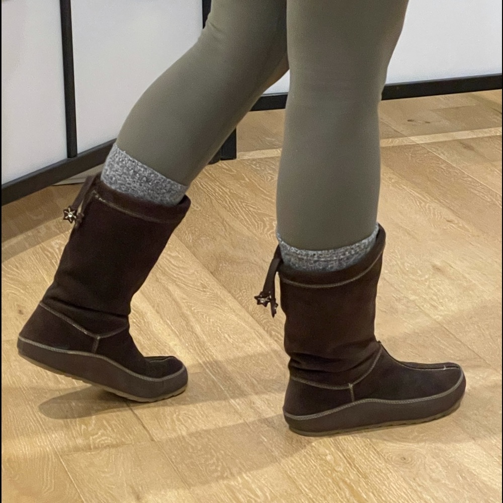 Women’s Sporto booties.